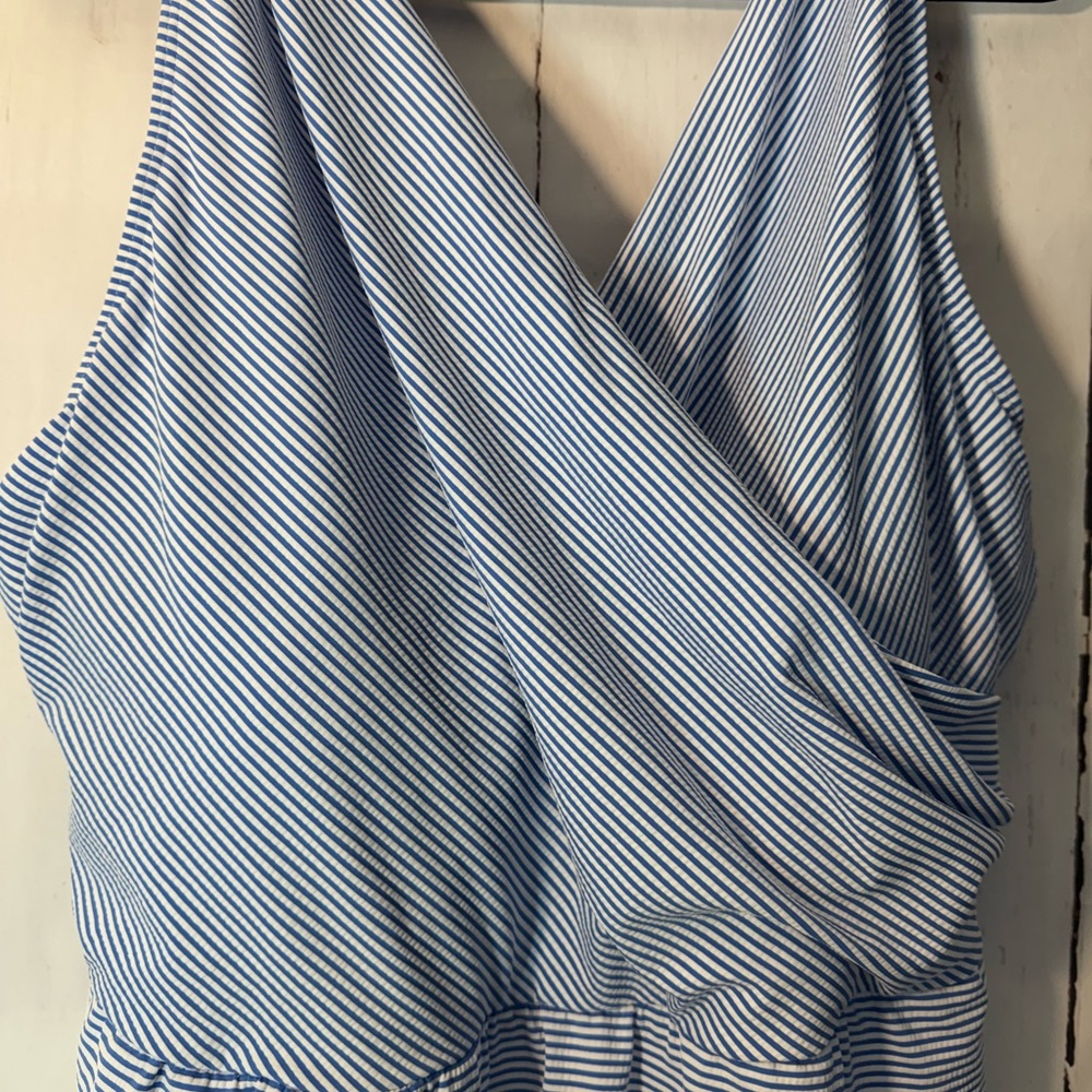 Lands' End 26W blue/white pinstriped swimsuit - Picture 5 of 9